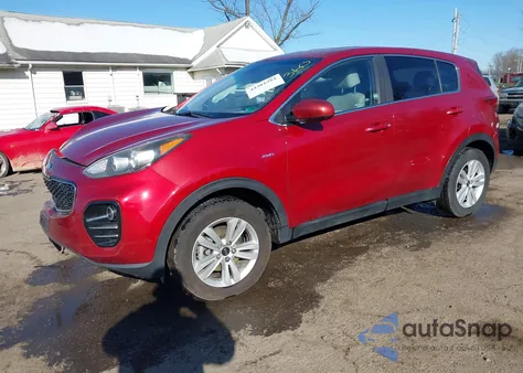 2018 Kia Sportage Lx z USA, uszkodzony, nr VIN KNDPMCAC5J7458574
